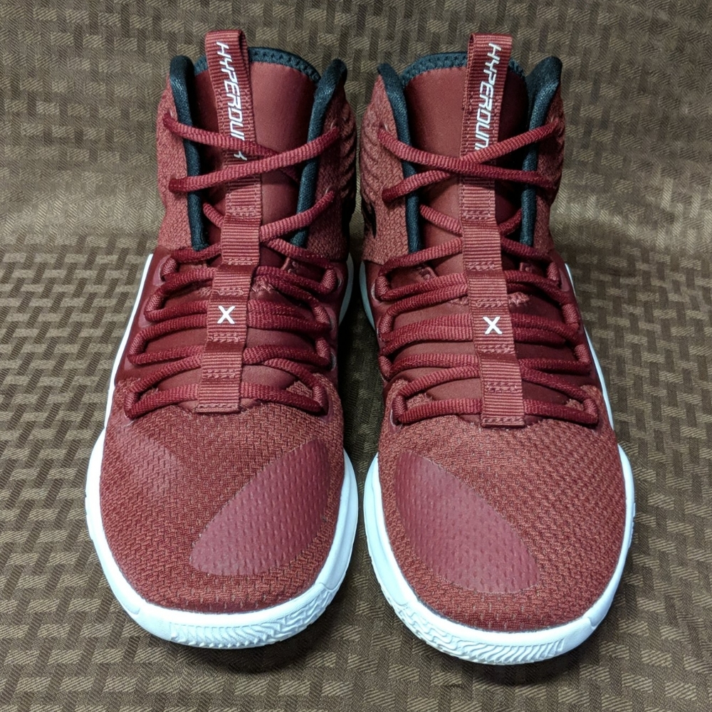 Nike Hyperdunk - Picture 2 of 12